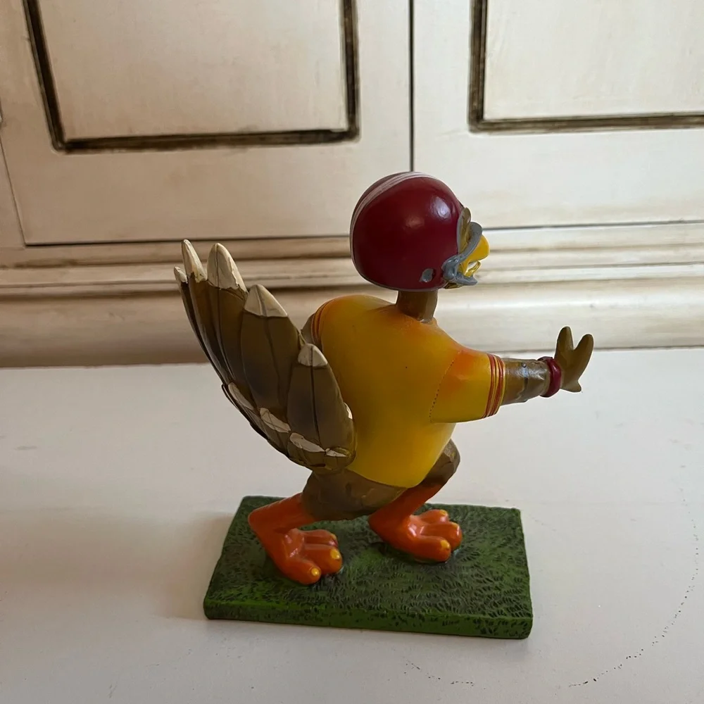 Robert Stanley Running Back Football Turkey Figurine, Thanksgiving decoration